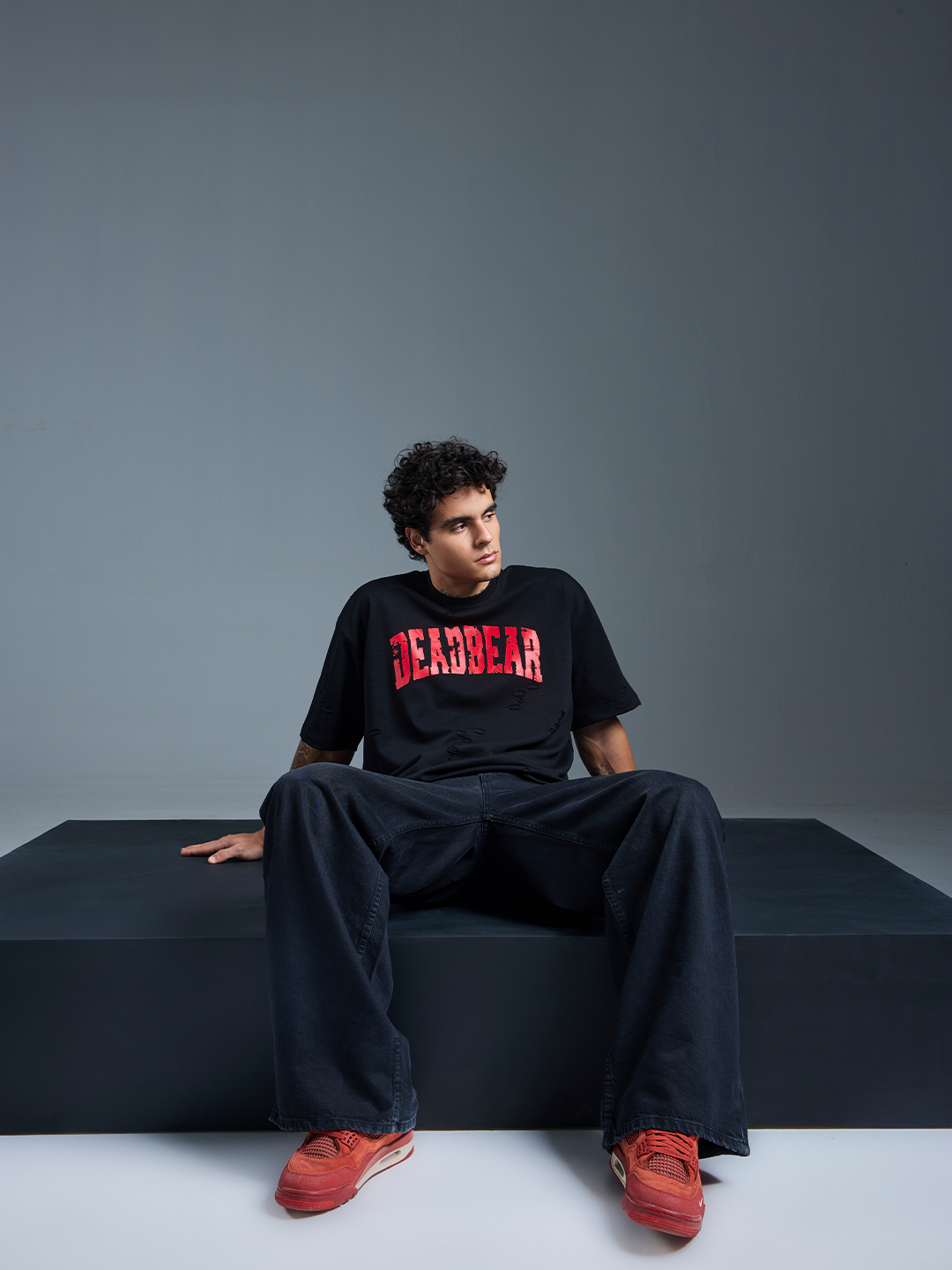 Distressed Black Tee 3.0