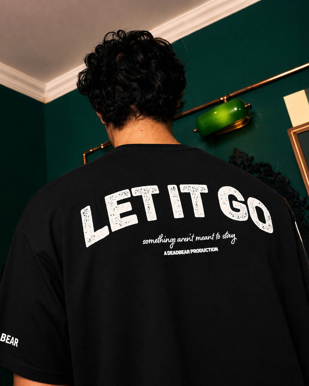 Closure Tee Black